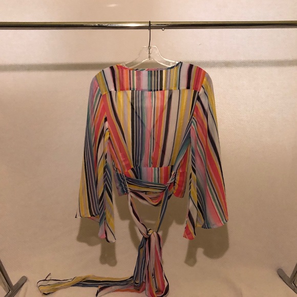 Multicolored Cropped Blouse - Picture 2 of 3